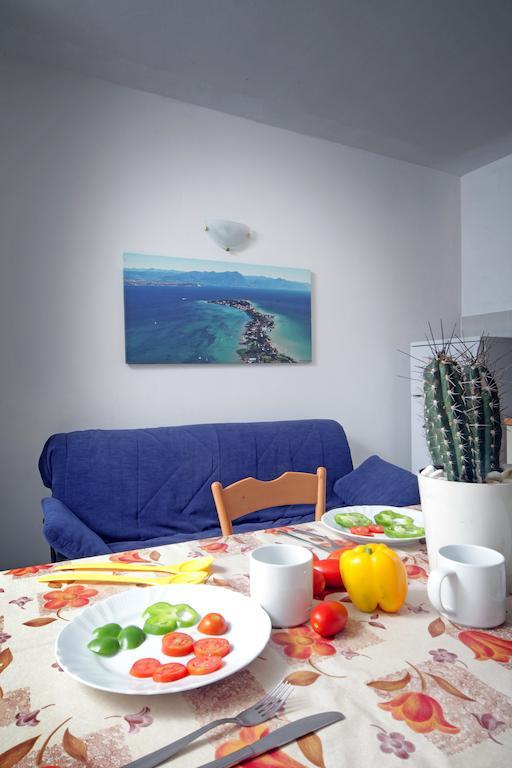 Camping Garden Tourist Manerba del Garda Rom bilde